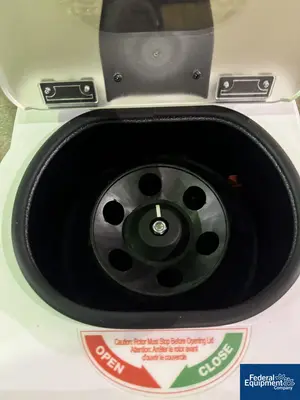 USED Fisher Scientific Fisher Scientific Horizon Centrifuge, model 614B