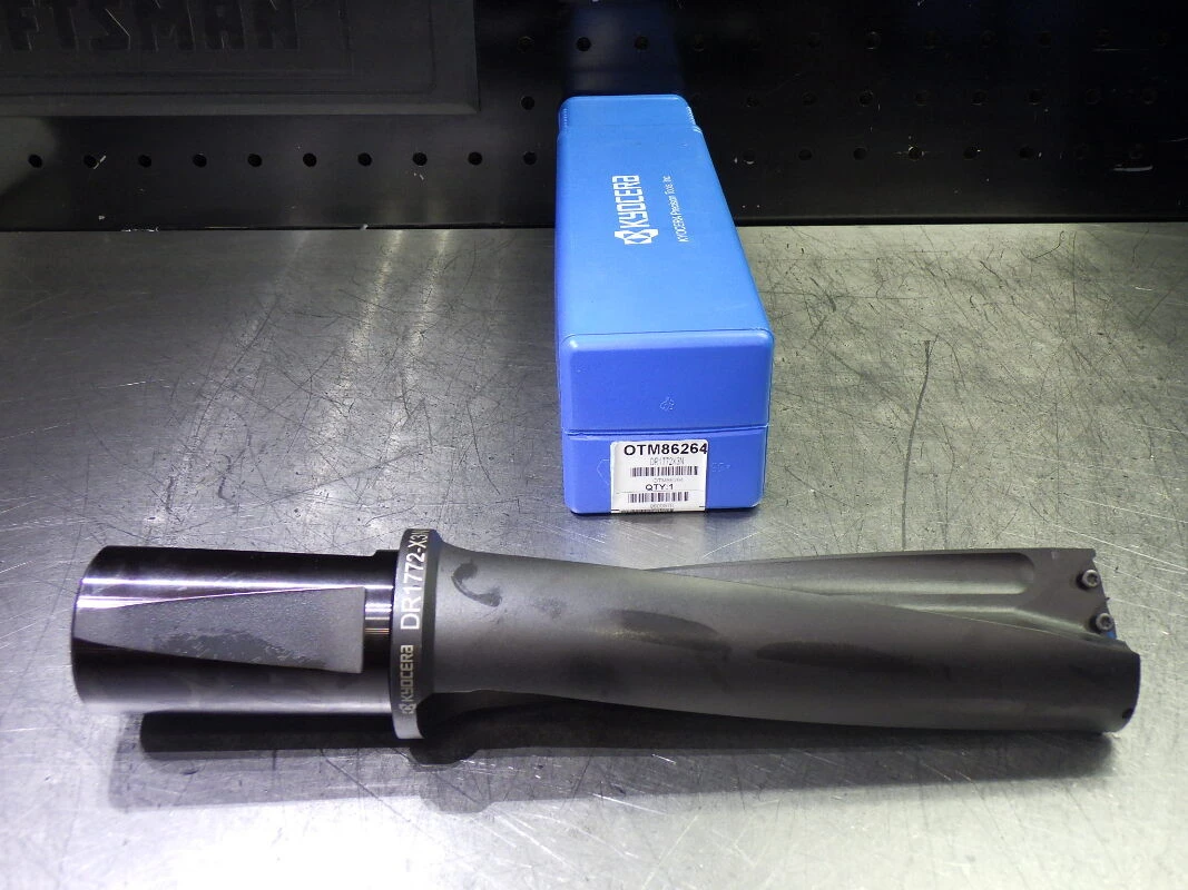 Kyocera 1.772" Coolant Thru Holeshot Drill 1.5" Shank DR1772X3N (LOC1549)