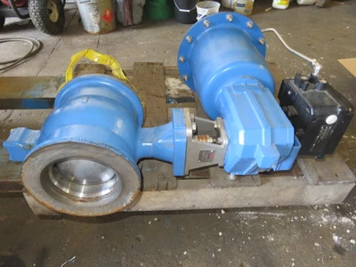 Neles Jamesbury 6" V-Ball Control Valve Air Operated
