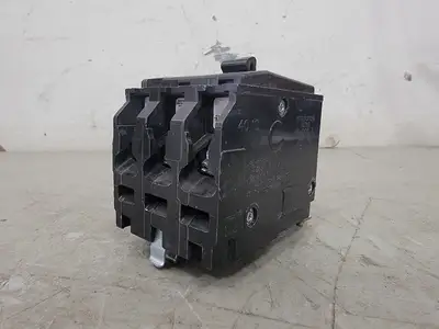 USED SQUARE D QOB325