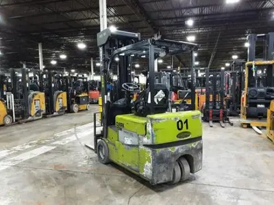 USED 2020 CLARK TMX25
