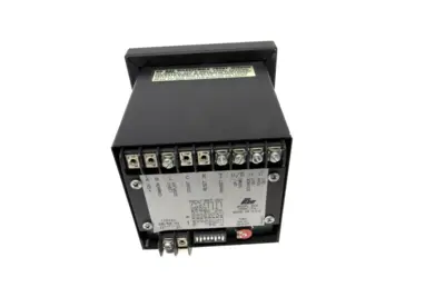 USED RED LION CONTROLS SCD00400 COUNTER