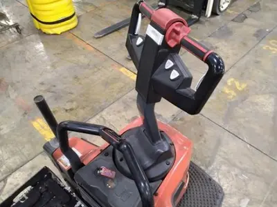 USED 2021 LINDE EWR30