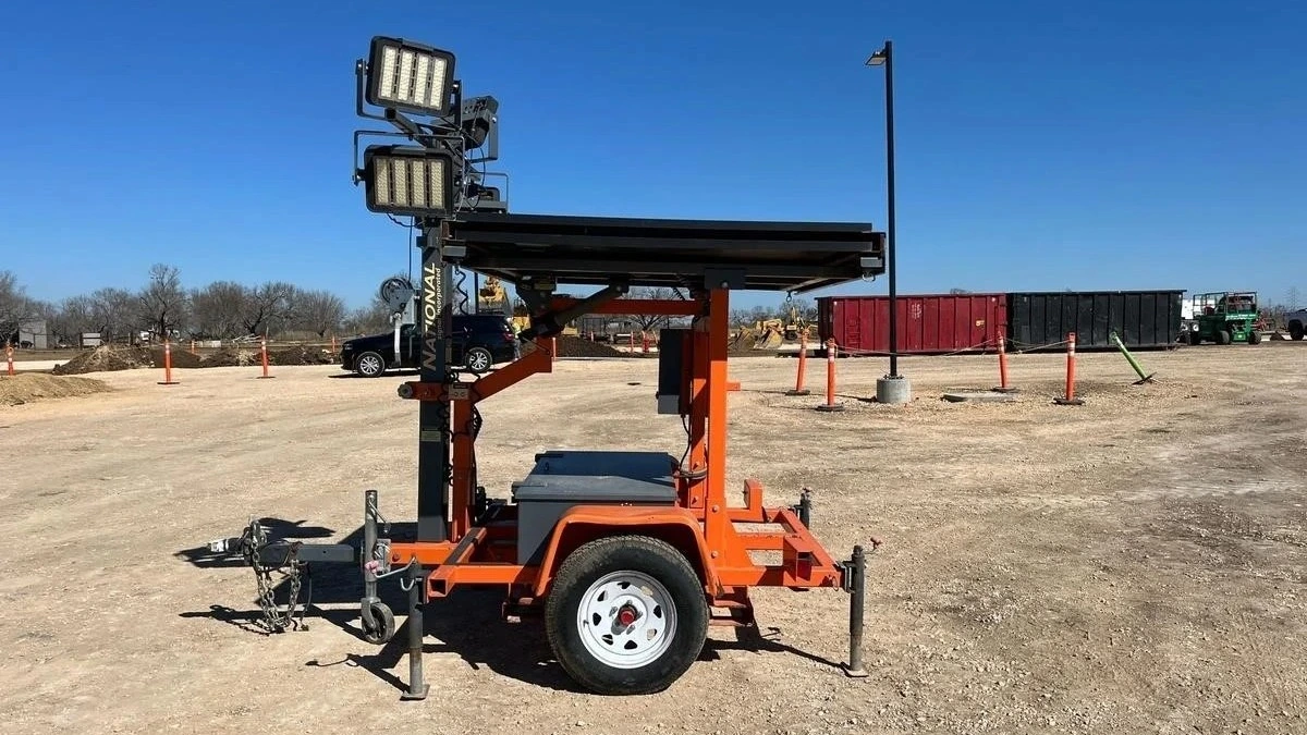 USED 2021 National Signal LTS-160