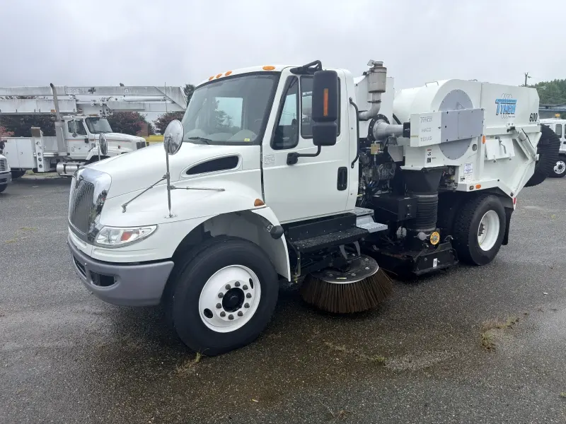 Used 2016 INTERNATIONAL 4000 Street Sweeper North Carolina US | Levan Equipment #1546327