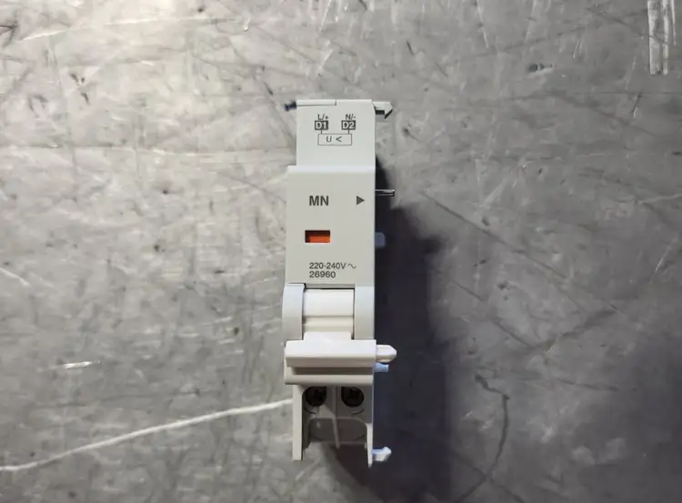 New | in-Stock MERLIN GERIN 26960 Switchgears British Columbia CA | Lenmark #241923