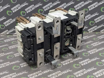 Siemens 3KL5730-1AB01 Disconnect Switch Mechanism 400A 600VAC Used