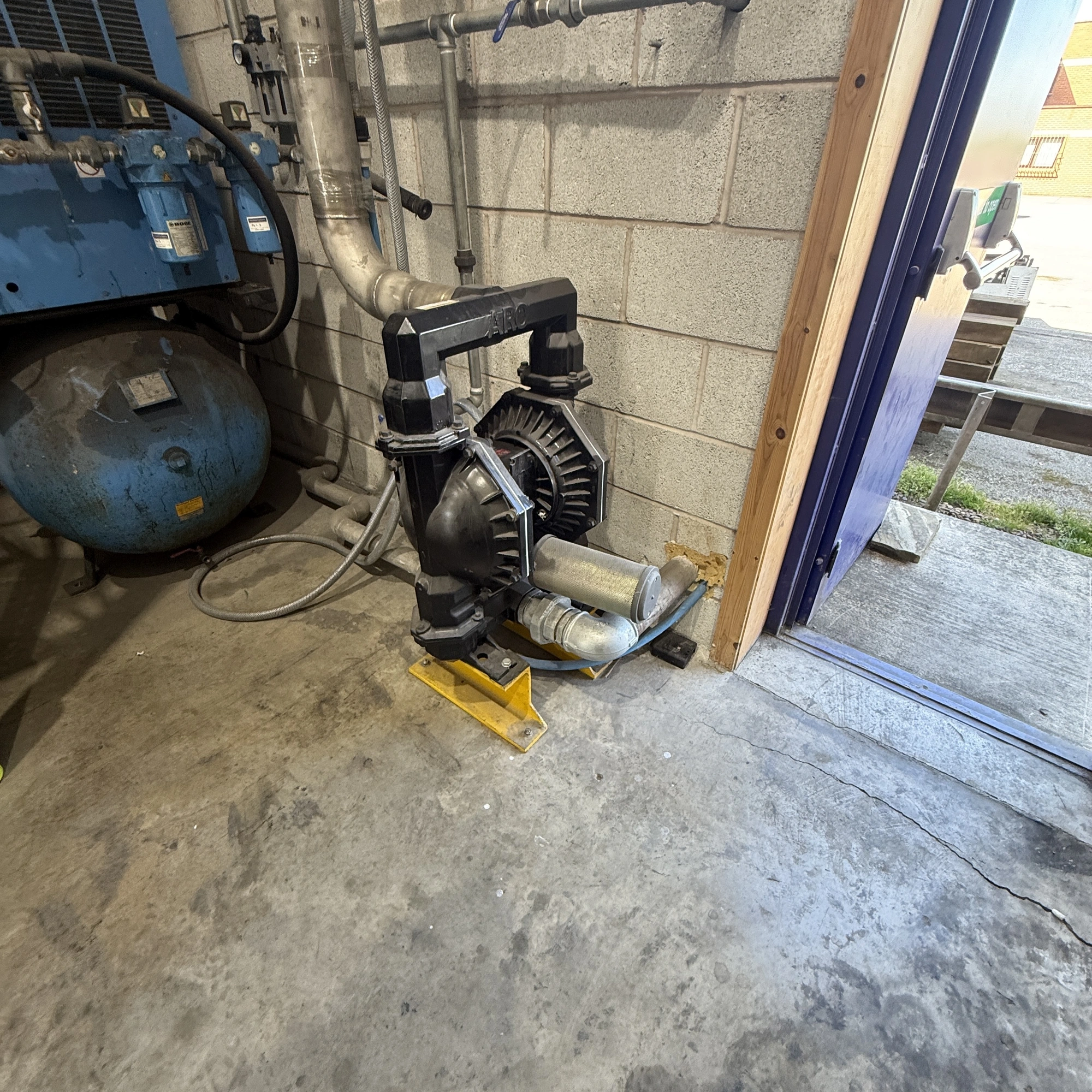 ARO Double diaphragm pump 3" Dia