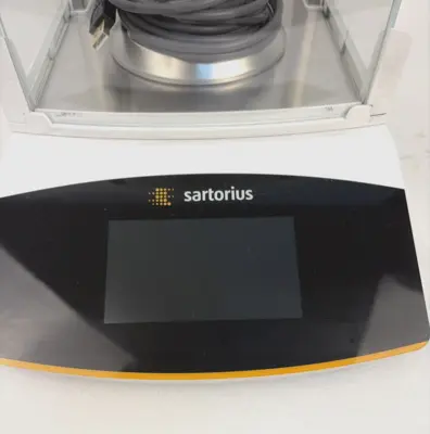 USED Sartorius Secura 124-1s