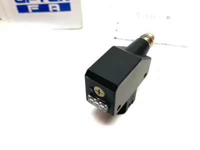 USED OPTEX PHOTOELECTRIC SENSOR, IP67 WATERPROOF, 30-200MM SENSE DISTANCE