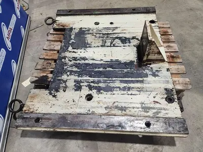 Feeder Mounting Bracket