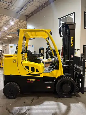 Used 2023 Hyster S135FT Misc Forklifts New York US | United Lift #1455713