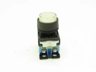 Fuji Electric Illuminated Pushbutton White Momentary 22mm 250V 6A Lot of 8