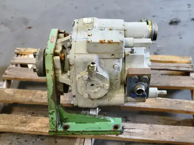 USED SAUER DANFOSS 24-7020 CW
