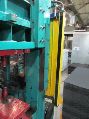 Hounsell 200ton press