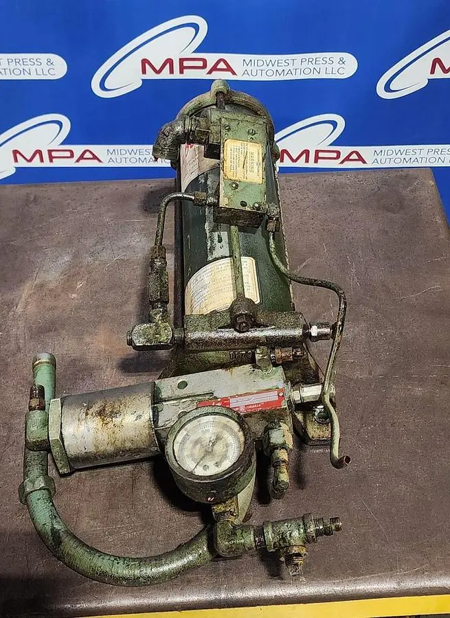 Trabon Lubriquip MSA10 Pneumatic Grease Pump / Reservoir MSA 10