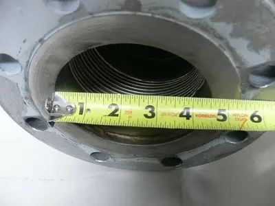 USED FLANGED T PIPE + FLEXIBLE FITTING 4.5" INSIDE DIAMETER 9" OUTSIDE DIAMETER