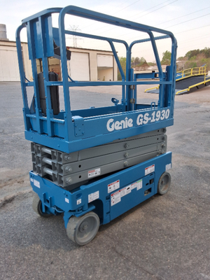 USED 2017 Genie GS-1930