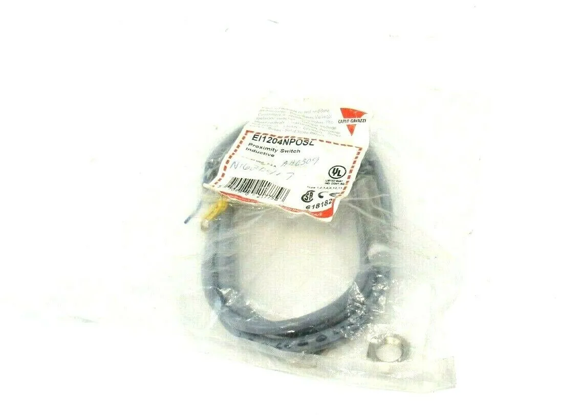 NEW CARLO GAVAZZI EI1204NPOSL PROXIMITY SWITCH