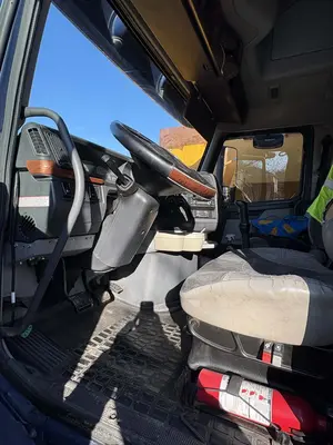 Used 2005 VOLVO VNL Conventional trucks New Jersey US | Proxy Equipment #1425980