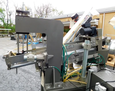 USED ALFRED G RUSSELL CO TUBE SORTER FEEDER