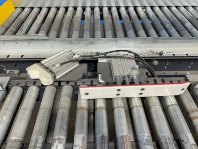 Industrial Kinetics (2) 24" X 108" X 30" Power Roller Conveyor