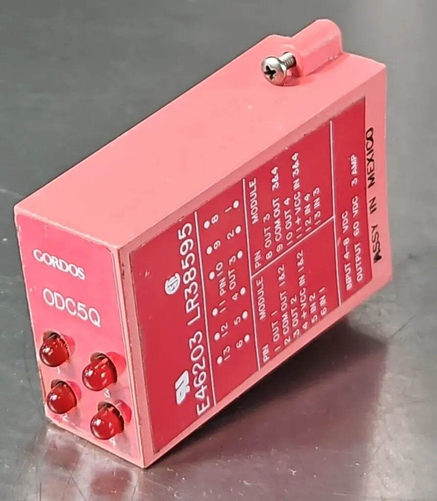 Crouzet Gordos ODC5Q I/O Module Solid State Relay E46203 LR38595 loc4A14