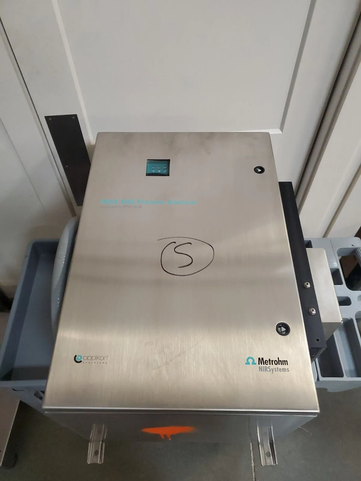 Foss XP-2400 NIRS XDS Process Analyzer. 1E