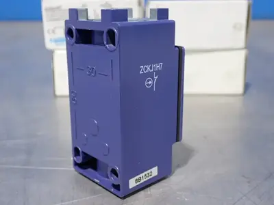 USED TELEMECANIQUE ZCKJ1H7