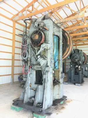 USED NATIONAL 700