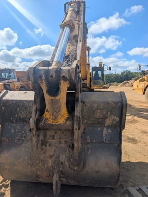 Used 2012 KOMATSU PC650 Crawler Excavators Alabama US | Proxy Equipment #1539942