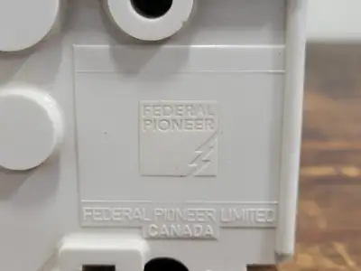 Used FEDERAL PIONEER NA215 Switchgears British Columbia CA | Lenmark #242211