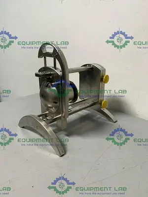USED SARTORIUS SARTOCON® 3 TANGENTIAL CROSSFLOW FILTRATION HOLDER FOR 10 TO 10,000 LITER BATHES