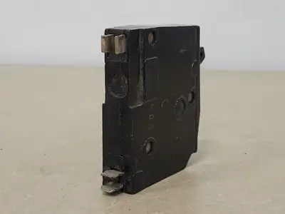 USED SQUARE D QO115