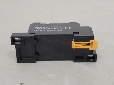 NEW OMRON PTF08A-E