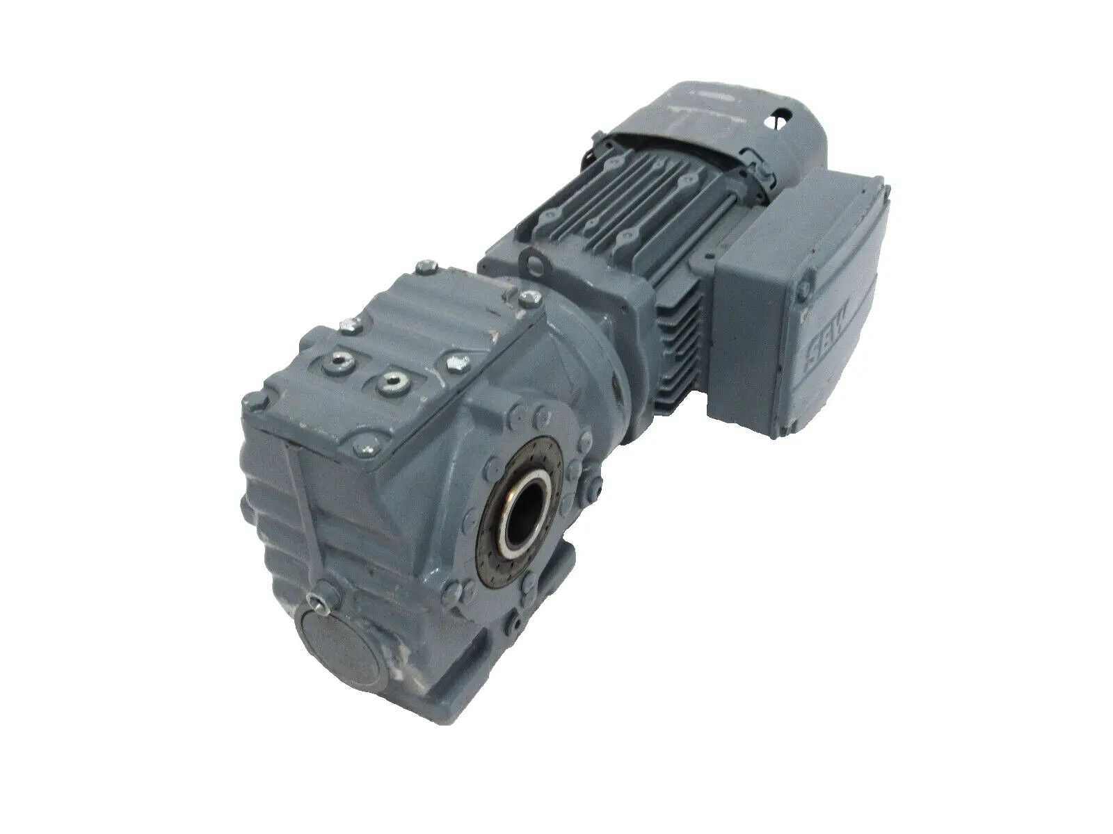 NEW SEW EURODRIVE SH47 DRS71M4BE05 GEARMOTOR 38.23 277/480V SH47DRS71M4BE05