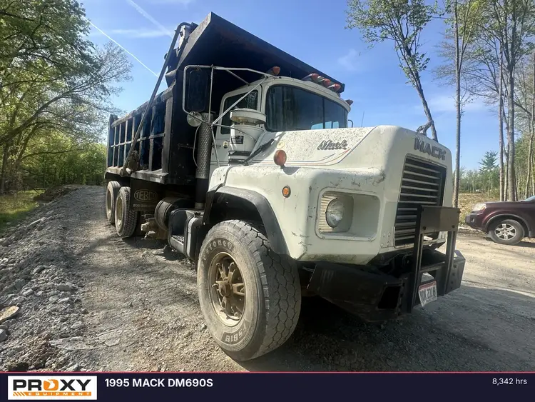 Used 1995 MACK DM690S Dump trucks Ohio US | Proxy Equipment #1388666