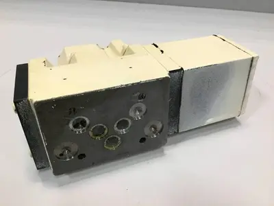 USED MOOG J661-124