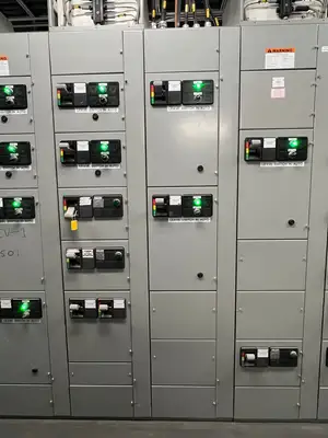 Advantage 2100 MCC, 600V, 3-Ph, 1200A, 11 Sections