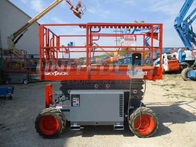 Used 2012 Skyjack SJ6832RT Scissor Lifters New York US | United Lift #1446594