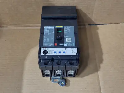 USED SQUARE D HRA36060U31XYP