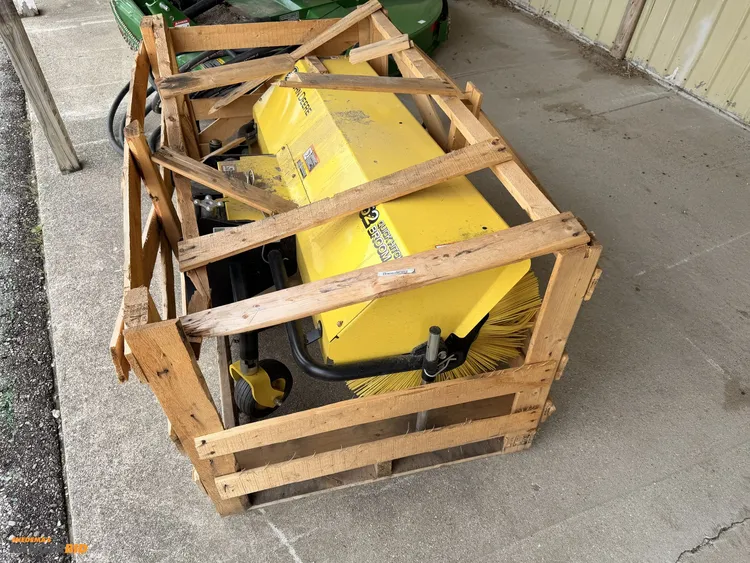 Used JOHN DEERE 52" QUICK HITCH ROTARY BROOM Power Brooms Michigan US | Miedema Asset Management Group #1424731