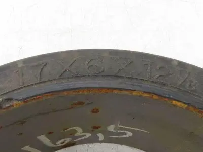 Super Solid 17x6x12-1/8 Forklift Tire Smooth Solid Press-on Black