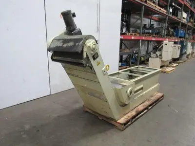 Knoll 650MS  Magnetic Chip Conveyor 25-1/2" Belt 8.5FPM W/ Magnetic Power Roller