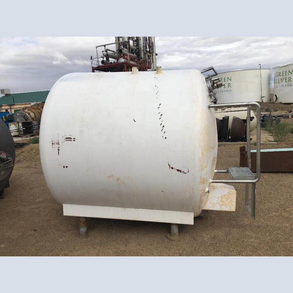 1500 Gallon Cherry Burrell Tanks