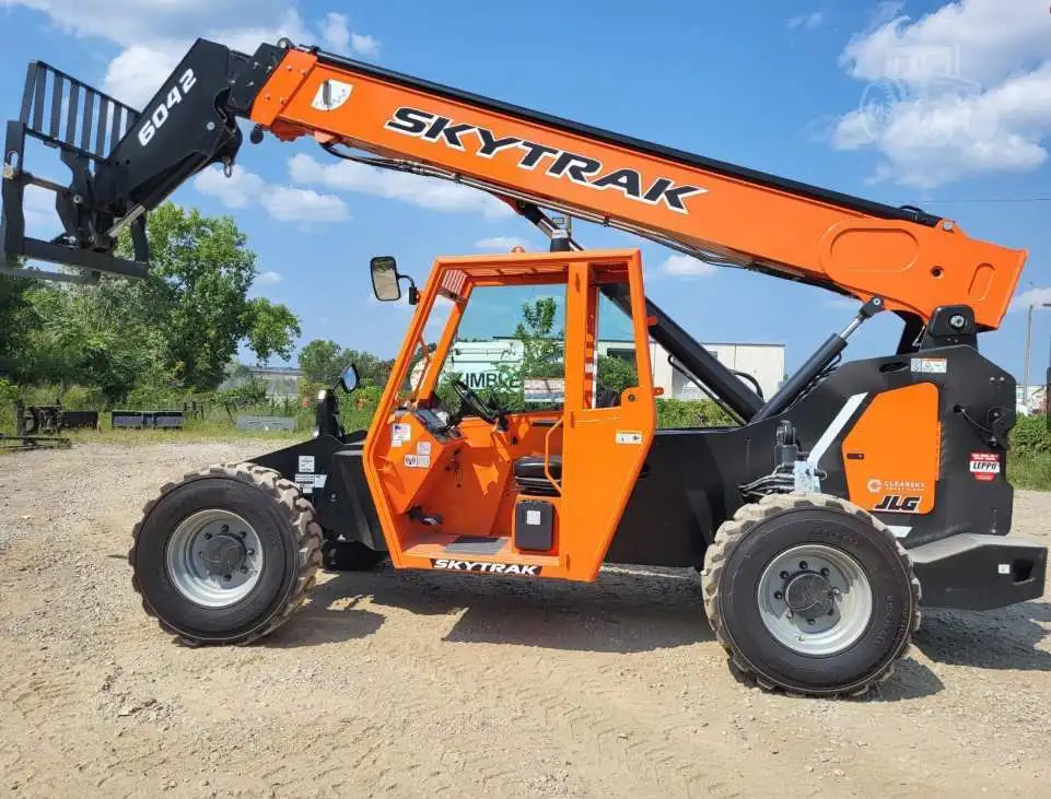 NEW 2026 SKYTRAK 6042