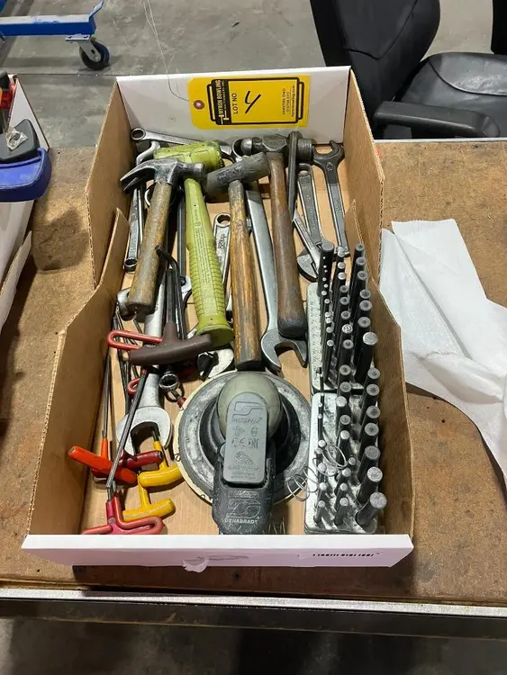 Used _UNKNOWN_ _UNKNOWN_ Power & Hand Tools (Misc) Minnesota US | Myron Bowling Auctioneers Inc #1541909