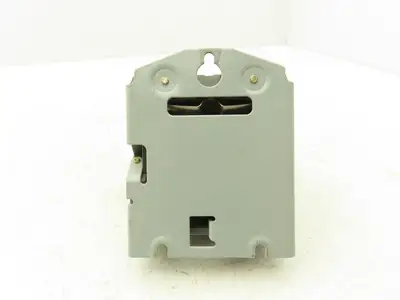 Furnas 40DP32AX9 Contactor Motor Starter 10Hp 27A 600VAC 3Ph 120V Coil Size 1