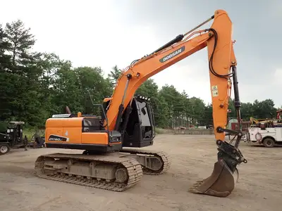 Used 2014 DOOSAN DX160 LC-3 Crawler Excavators Massachusetts US | Brookside Equipment Sales #1422137