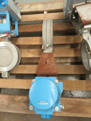 Jamesbury 8"-300 Wafer Sphere Valve with Actuator , Unused Spare Room